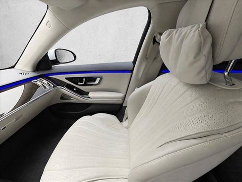 Used 2022 Mercedes-Benz S 500 4MATIC image 19