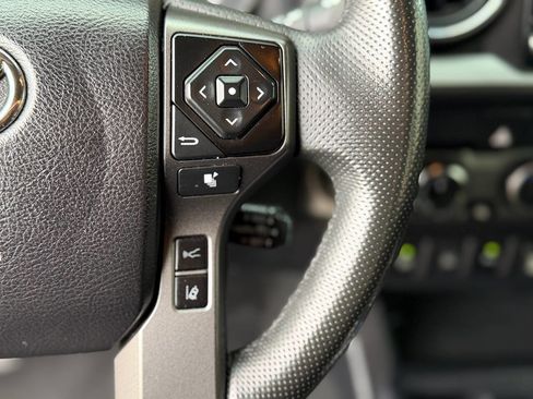 Used 2021 Toyota Tacoma TRD Sport image 18