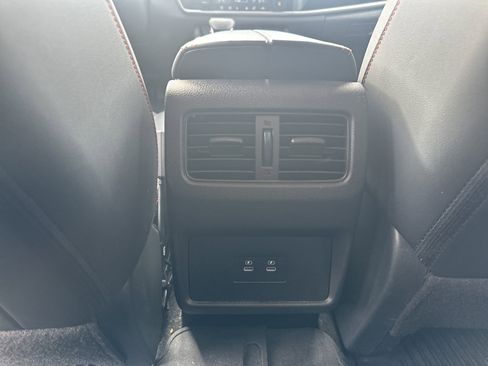 Used 2025 Nissan Rogue SV AWD/4WD image 17