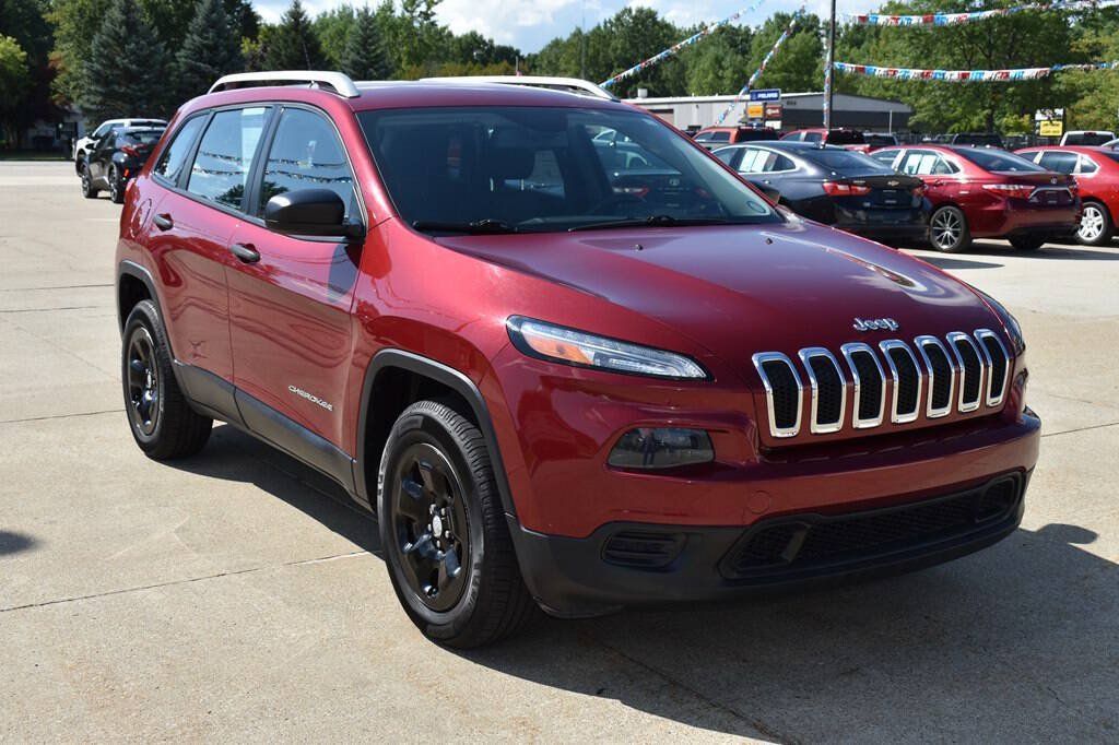 Used 2014 Jeep Cherokee Sport w/ Trailer Tow Group AWD/4WD image 1