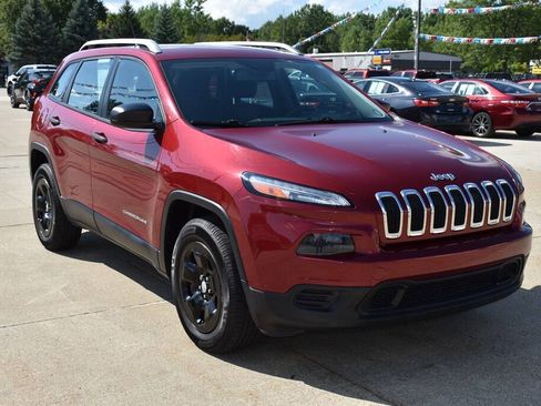 Used 2014 Jeep Cherokee Sport w/ Trailer Tow Group AWD/4WD image 1