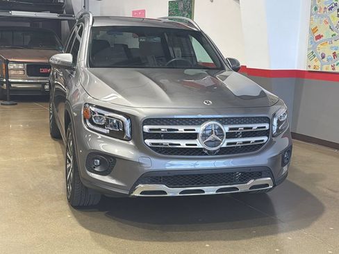 Used 2022 Mercedes-Benz GLB 250 4MATIC image 18