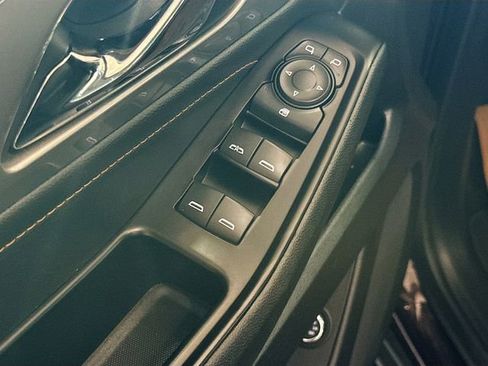 Used 2019 Chevrolet Traverse LT FWD image 19