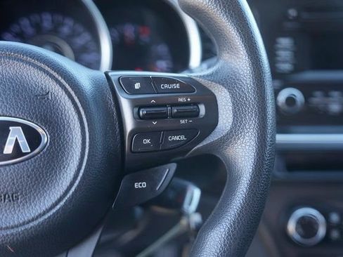 Used 2015 Kia Optima LX image 23