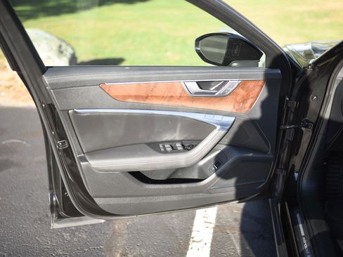 Used 2020 Audi A6 3.0T allroad Premium Plus w/ Audi Side Assist Package image 13