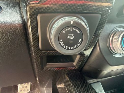 Used 2018 Ford F150 Lariat w/ Equipment Group 502A Luxury AWD/4WD image 30
