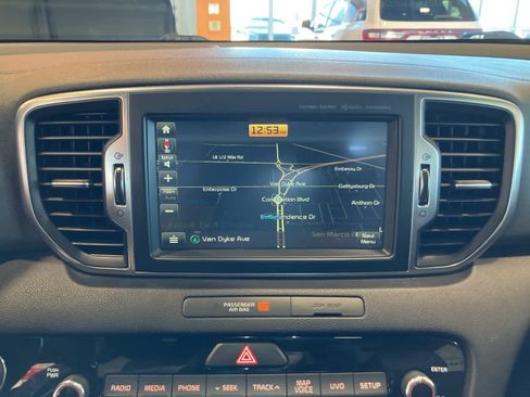 Used 2017 Kia Sportage SX image 22