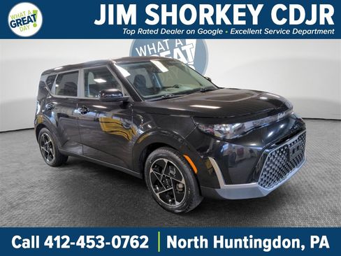 Used 2023 Kia Soul EX image 1