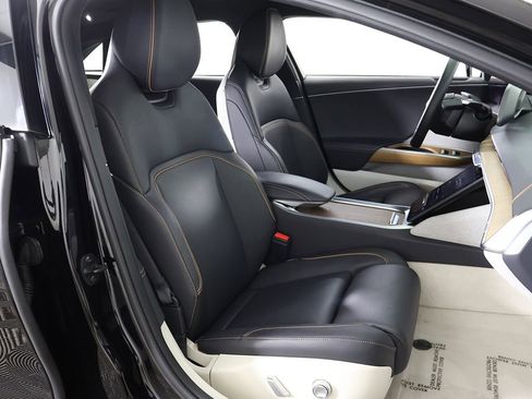 Used 2024 Lucid Air Touring AWD/4WD image 34