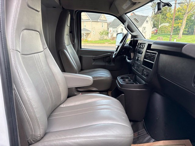 Used 2023 Chevrolet Express 3500 w/ Power Convenience Package RWD image 30