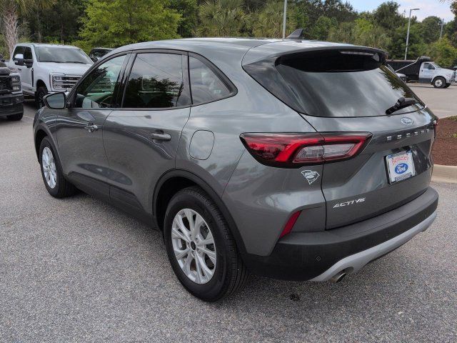 Used 2025 Ford Escape Active w/ Tech Pack #1 FWD image 6