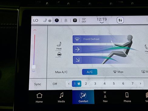 Used 2023 Jeep Grand Cherokee Limited image 26