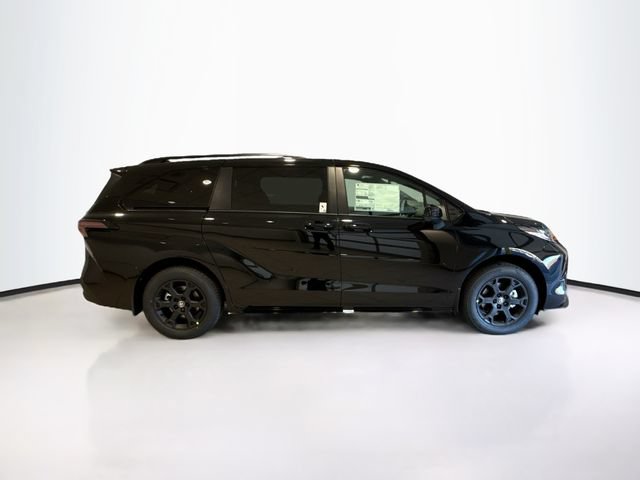 New 2026 Toyota Sienna XLE Woodland Edition AWD/4WD image 7