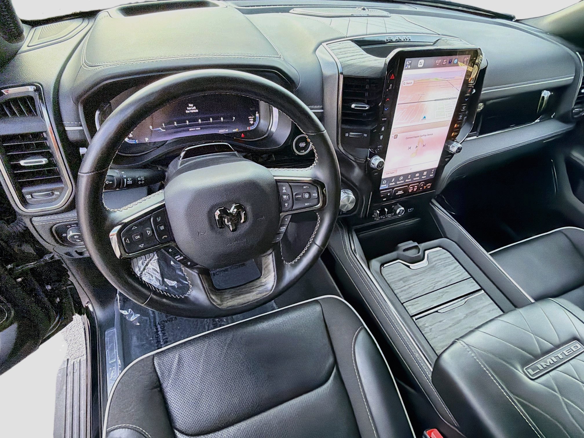 Used 2025 RAM 1500 Limited AWD/4WD image 25