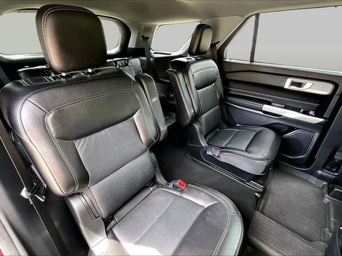 Certified 2022 Ford Explorer Limited w/ Equipment Group 301A AWD/4WD image 20