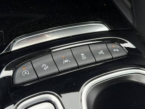 Used 2023 Buick Envision Avenir AWD/4WD image 27