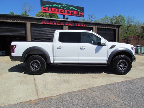 Used 2020 Ford F150 Raptor w/ Equipment Group 802A Luxury image 8