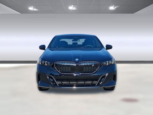 New 2026 BMW i5 eDrive40 w/ M Sport Package image 6