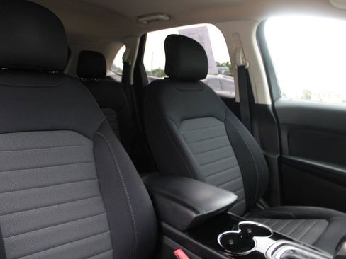 Used 2018 Ford Edge SE AWD/4WD image 14