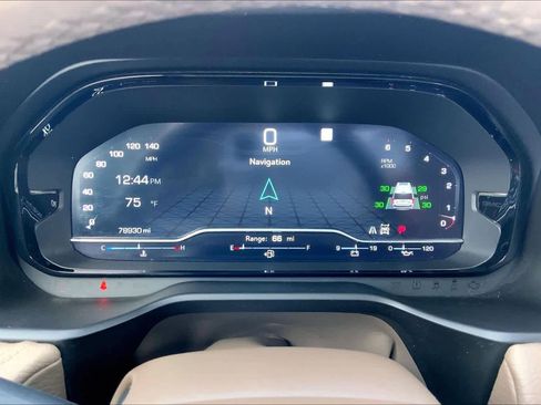 Used 2022 GMC Yukon XL Denali image 25