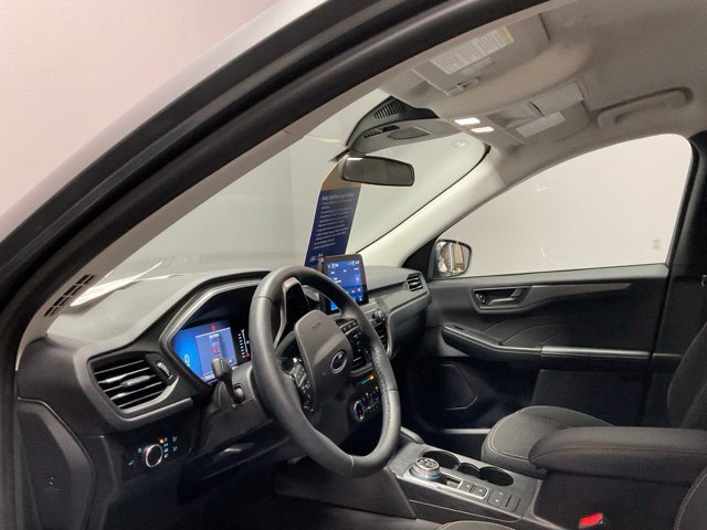 Used 2024 Ford Escape Active AWD/4WD image 16
