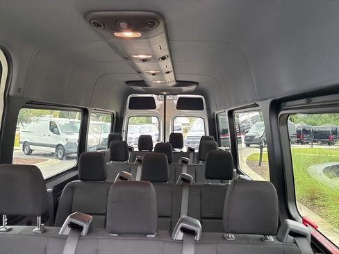 Used 2025 Mercedes-Benz Sprinter 2500 image 49