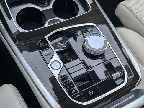 Certified 2024 BMW X7 xDrive40i w/ Executive Package image 39