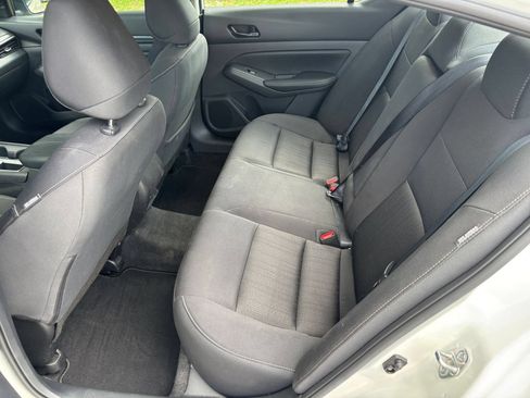 Used 2025 Nissan Altima 2.5 SV FWD image 27