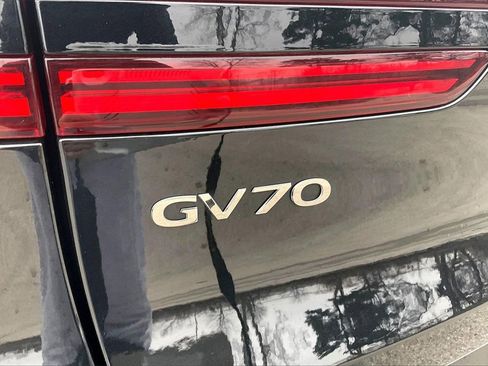 Used 2025 Genesis GV70 2.5T image 31