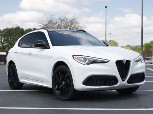 Used 2021 Alfa Romeo Stelvio Ti w/ Nero Edizione image 7
