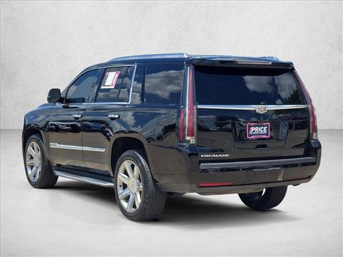 Used 2018 Cadillac Escalade Luxury RWD image 7