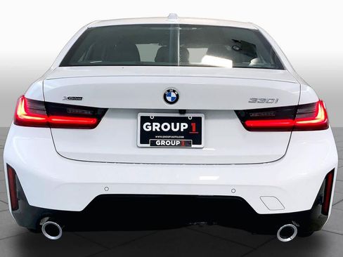 New 2026 BMW 330i xDrive Sedan w/ M Sport Package AWD/4WD image 4