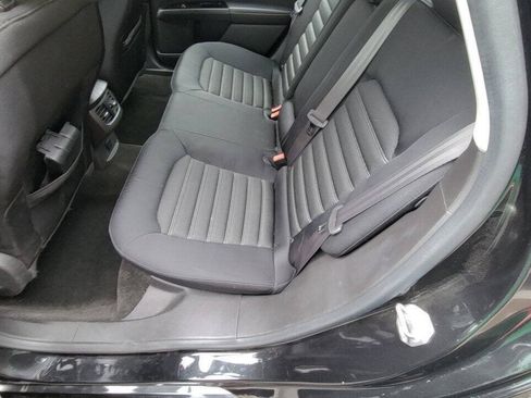 Used 2015 Ford Fusion SE FWD image 10