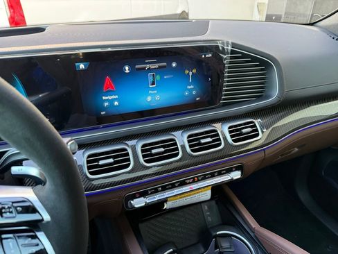 New 2026 Mercedes-Benz GLE 63 AMG S image 22