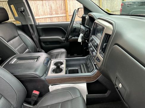 Used 2017 GMC Sierra 1500 Denali w/ Denali Ultimate Package AWD/4WD image 30
