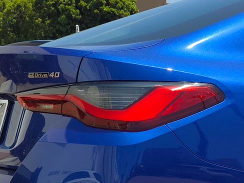 New 2026 BMW i4 eDrive40 w/ M Sport Package RWD image 4