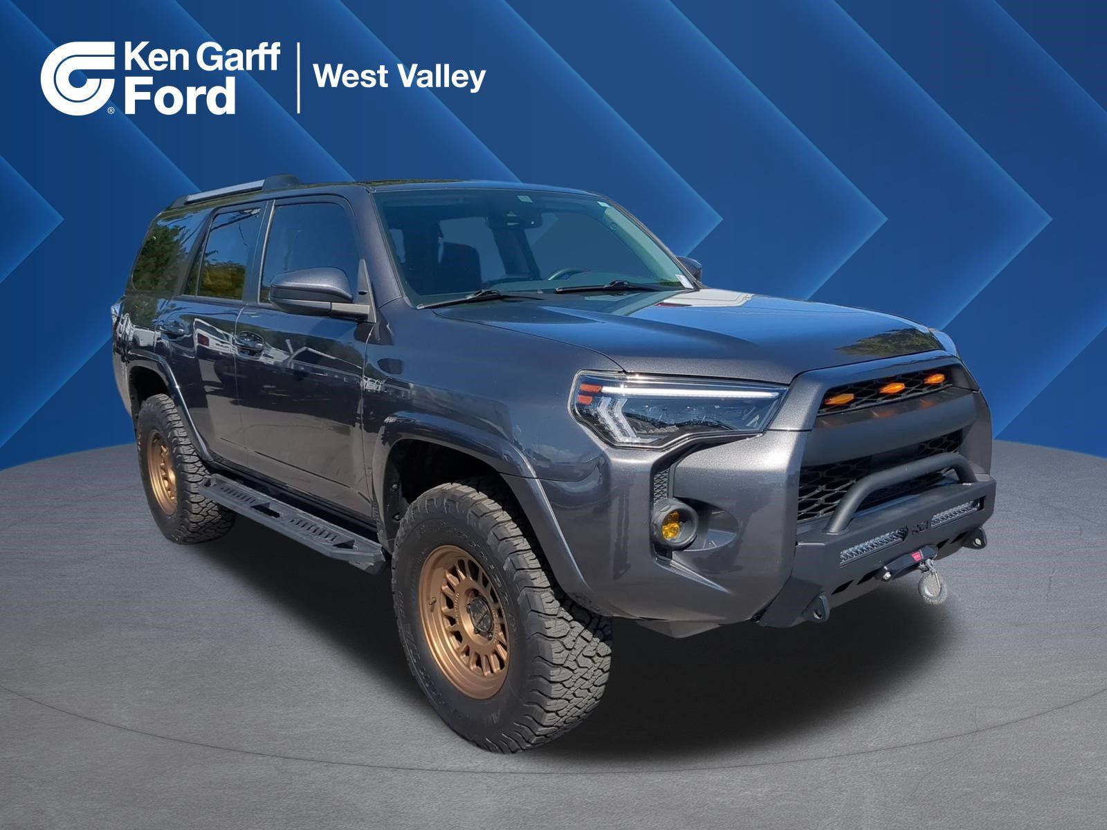 Used 2023 Toyota 4Runner SR5 AWD/4WD image 1