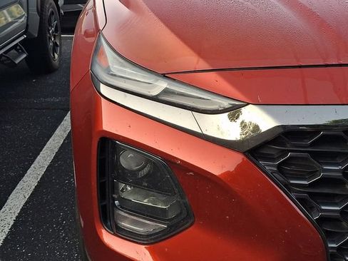 Used 2019 Hyundai Santa Fe SE AWD/4WD image 5