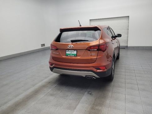 Used 2018 Hyundai Santa Fe Sport image 9