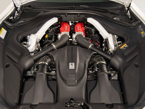 Certified 2026 Ferrari Roma Spider RWD image 36