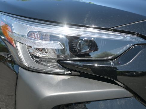 Certified 2025 Subaru Outback Onyx Edition AWD/4WD image 11
