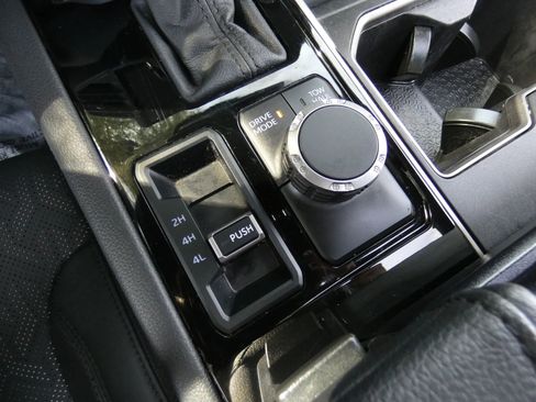 Used 2025 Toyota Tundra Limited image 67