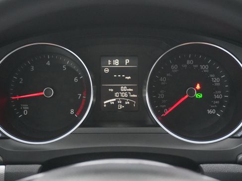 Used 2016 Volkswagen Jetta SE image 16