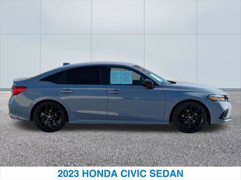 Used 2023 Honda Civic Sport image 6