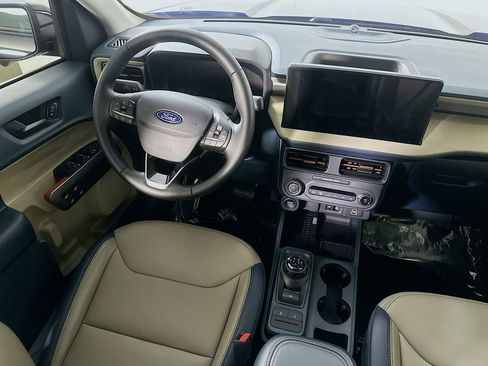 Used 2025 Ford Maverick Lariat image 17