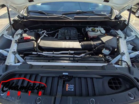 Used 2022 Chevrolet Silverado 1500 Custom w/ Safety Confidence Package image 16