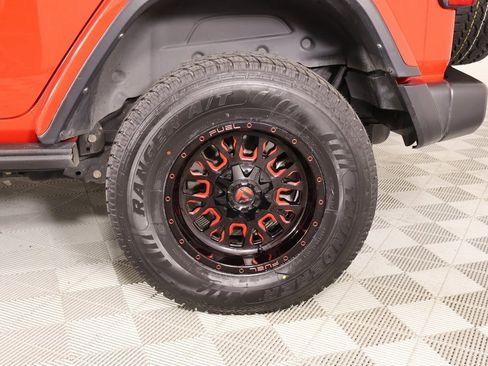 Used 2022 Jeep Wrangler Unlimited Rubicon w/ LED Lighting Group image 19