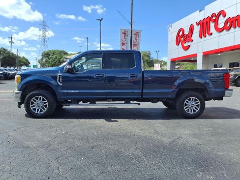 Used 2017 Ford F350 Lariat w/ Lariat Value Package AWD/4WD image 8