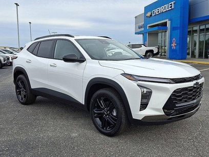 New 2026 Chevrolet Trax ACTIV w/ Sunroof Package