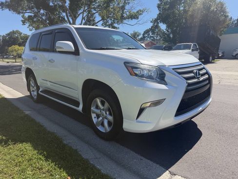 Used 2014 Lexus GX 460 AWD/4WD image 2